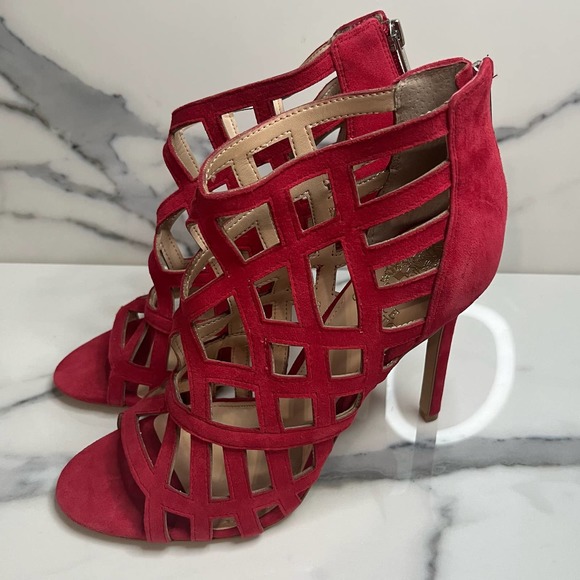 Vince Camuto | Red Leather Back Zip Tatianna Heels Sz 8.5 - Picture 5 of 8